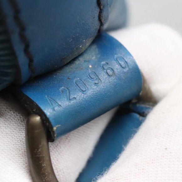 LOUIS VUITTON Epi Petit Noe Shoulder Bag Blue M44105 LV Auth 139956 - Picture 11 of 15